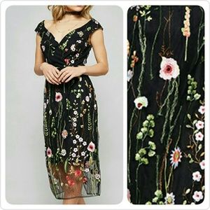 Promesa Black Dress With Floral Embroidery